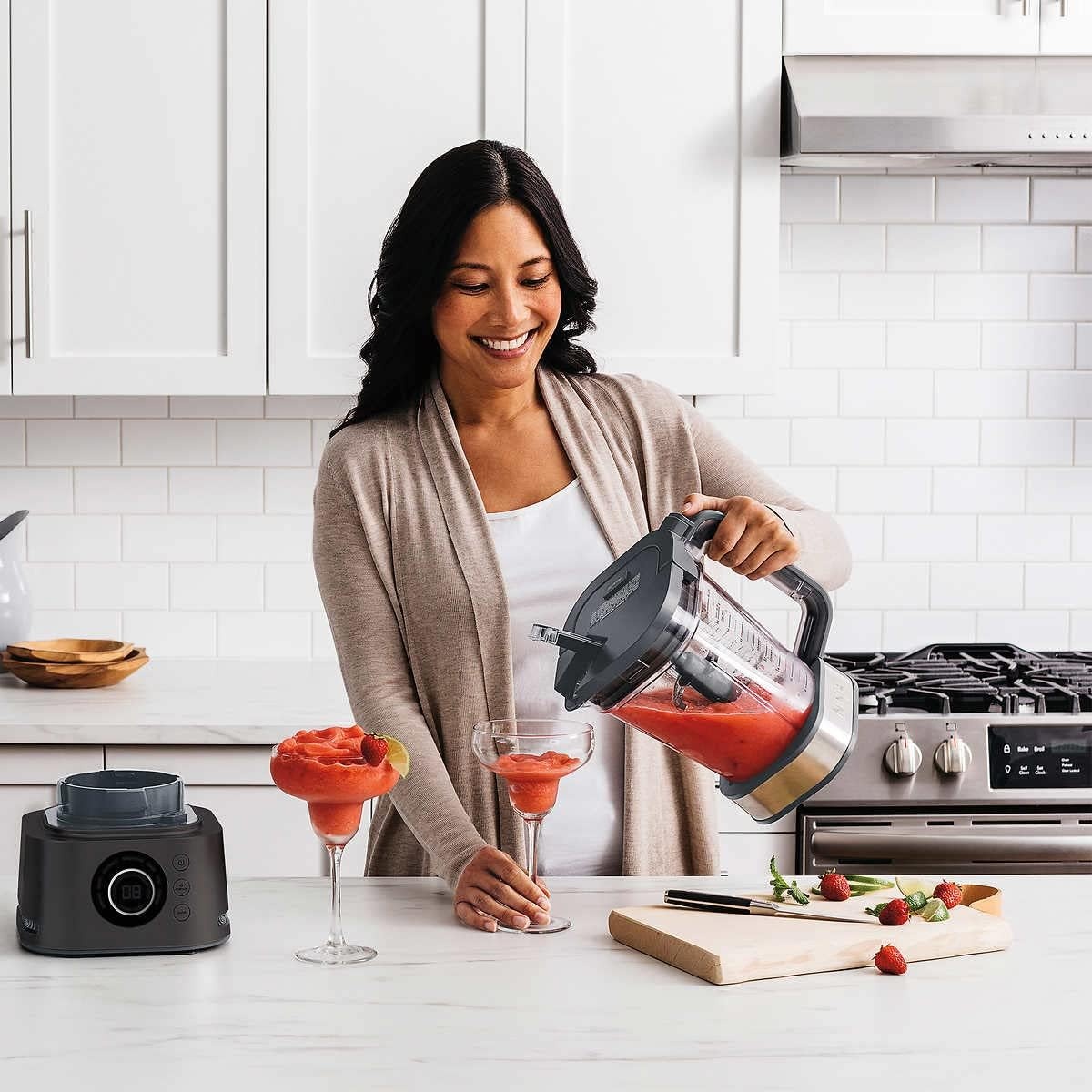 image:imageNinja CO401B Foodi Power Blender Ultimate System with 72 oz Blending amp Food Processing Pitcher XL Smoothie Bowl Maker and Nutrient Extractor amp 7 Functions Black Renewed