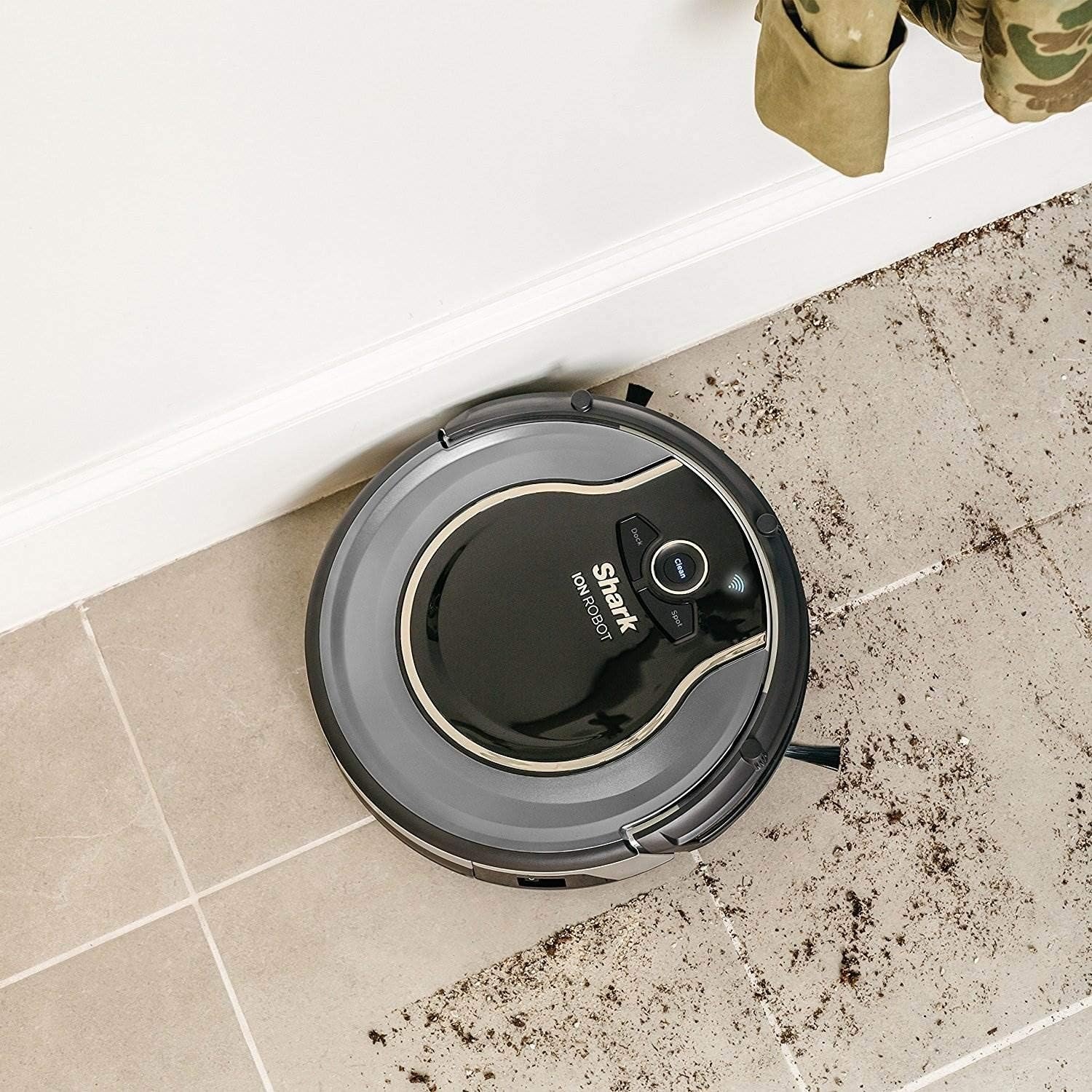 image:imageShark AV2501S AI Ultra Robot Vacuum with Matrix Clean Home Mapping 30Day Capacity HEPA Bagless Self Empty Base Perfect for Pet Hair Wifi Dark GreySmoke